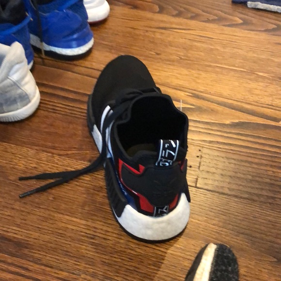 NMD - Picture 4 of 4